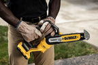 Piła łańcuchowa akumulatorowa DeWalt DCMPS520n do drewna mała pilarka 18V